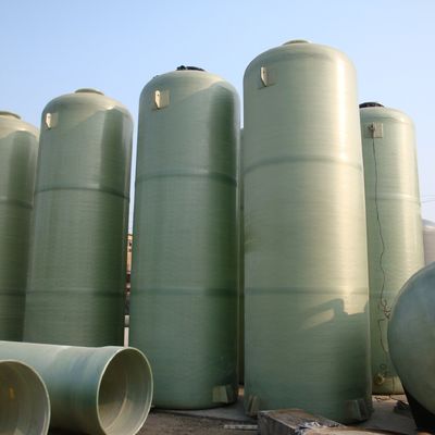 Stockage de liquide Réservoirs de FRP en fibre de verre Diamètre d'entrée et épaisseur de panneau personnalisés