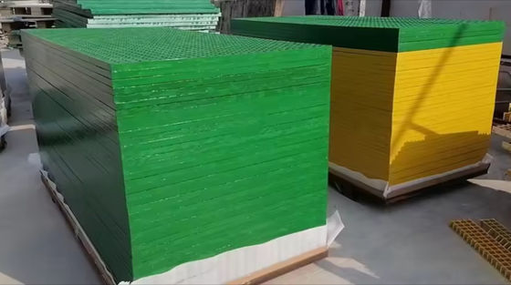 Taille personnalisée couleur épaisseur grille en FRP, grille en fibre de verre moulée à pultrusion