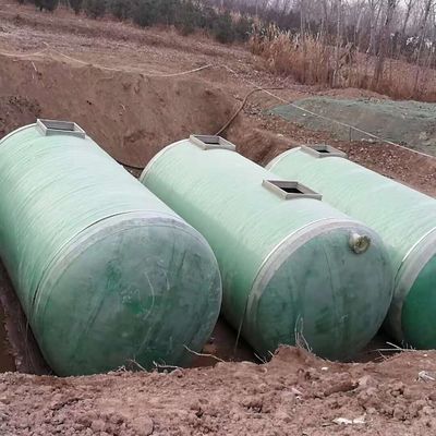 Taille personnalisable Frp réservoir souterrain réservoirs d'égout en fibre de verre durables