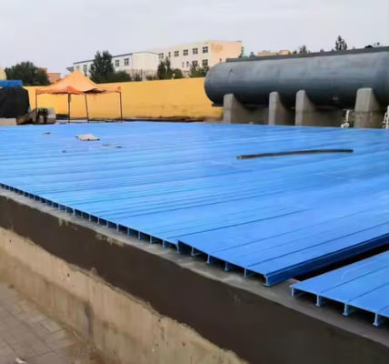 Profiles pultrés pour les réservoirs d'eaux usées