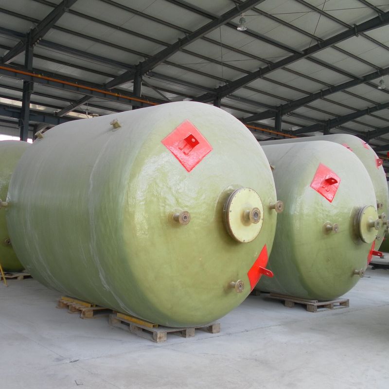 Résistance à la corrosion Réservoir de stockage chimique en FRP avec épaisseur de panneau personnalisée