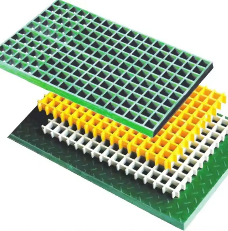 38x38mm FRP grille pour les panneaux solaires toit haut des allées et passages en plastique plancher grille feuille de panneau
