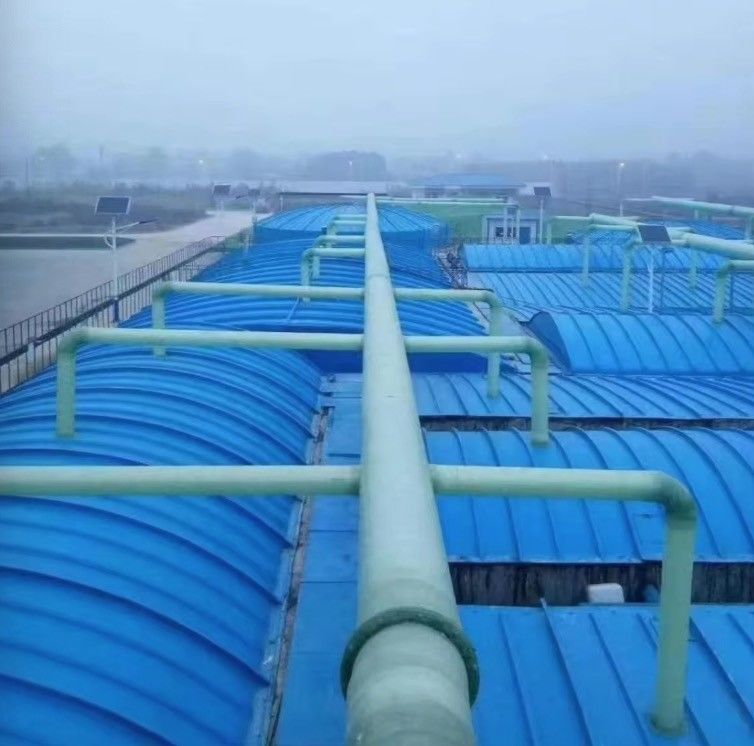 Couverture de pluie en FRP Piscine d'égouts en FRP Couverture en arc Collecte d'odeurs Arc de gaz d'échappement scellé Antiodore